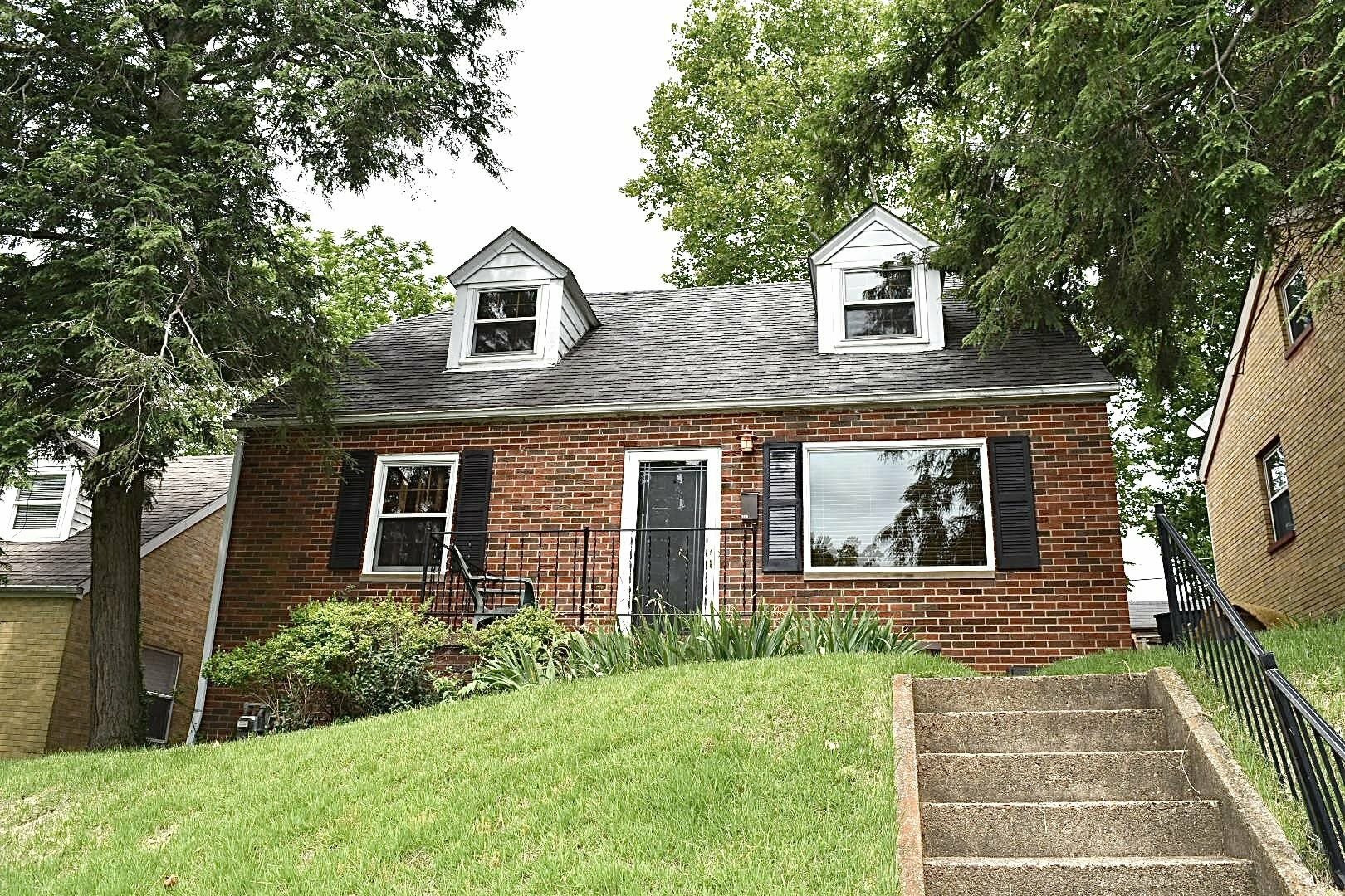 Property Photo: 1676 Wiltshire Boulevard WV 25701