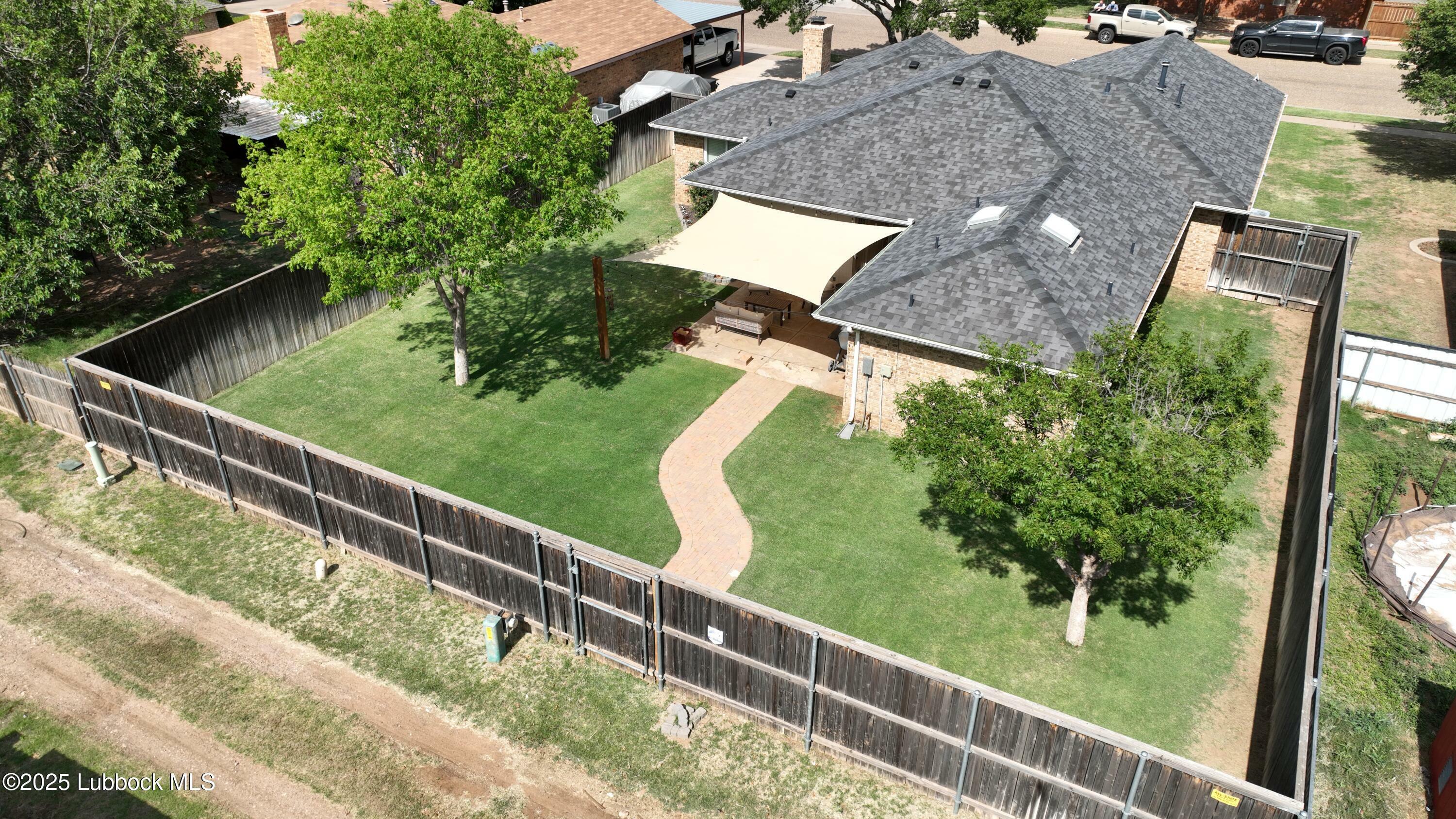 Property Photo: 6918 Grover Avenue TX 79424