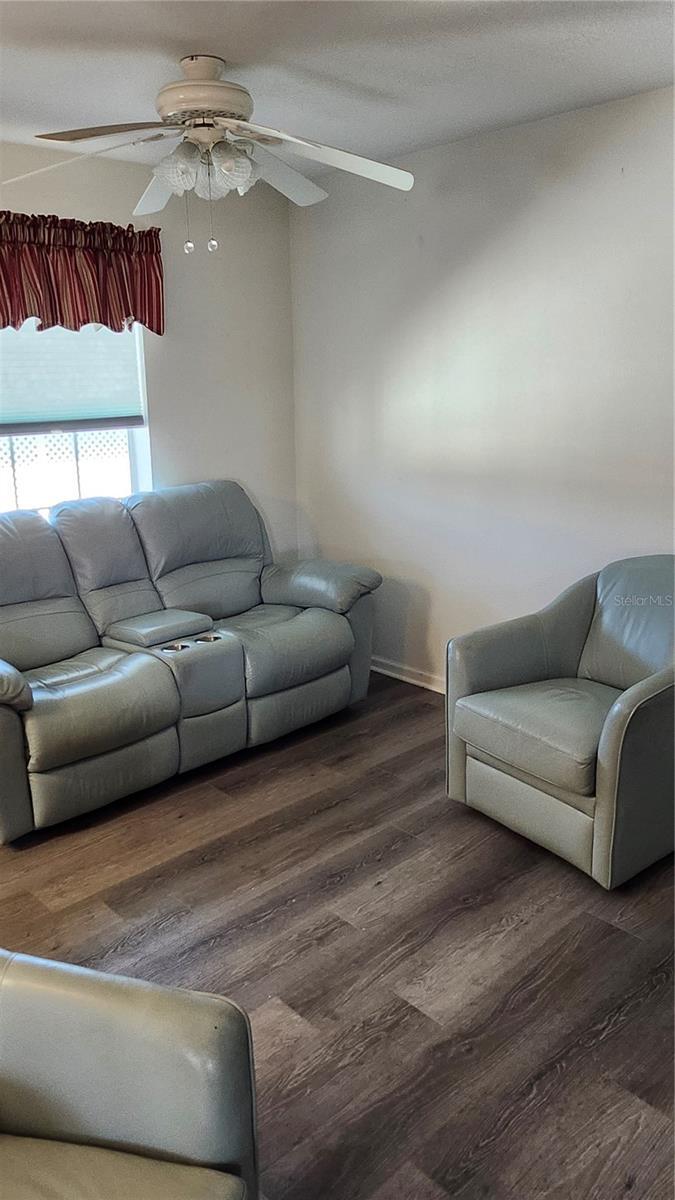 Property Photo: 1503 23rd Avenue W FL 34205