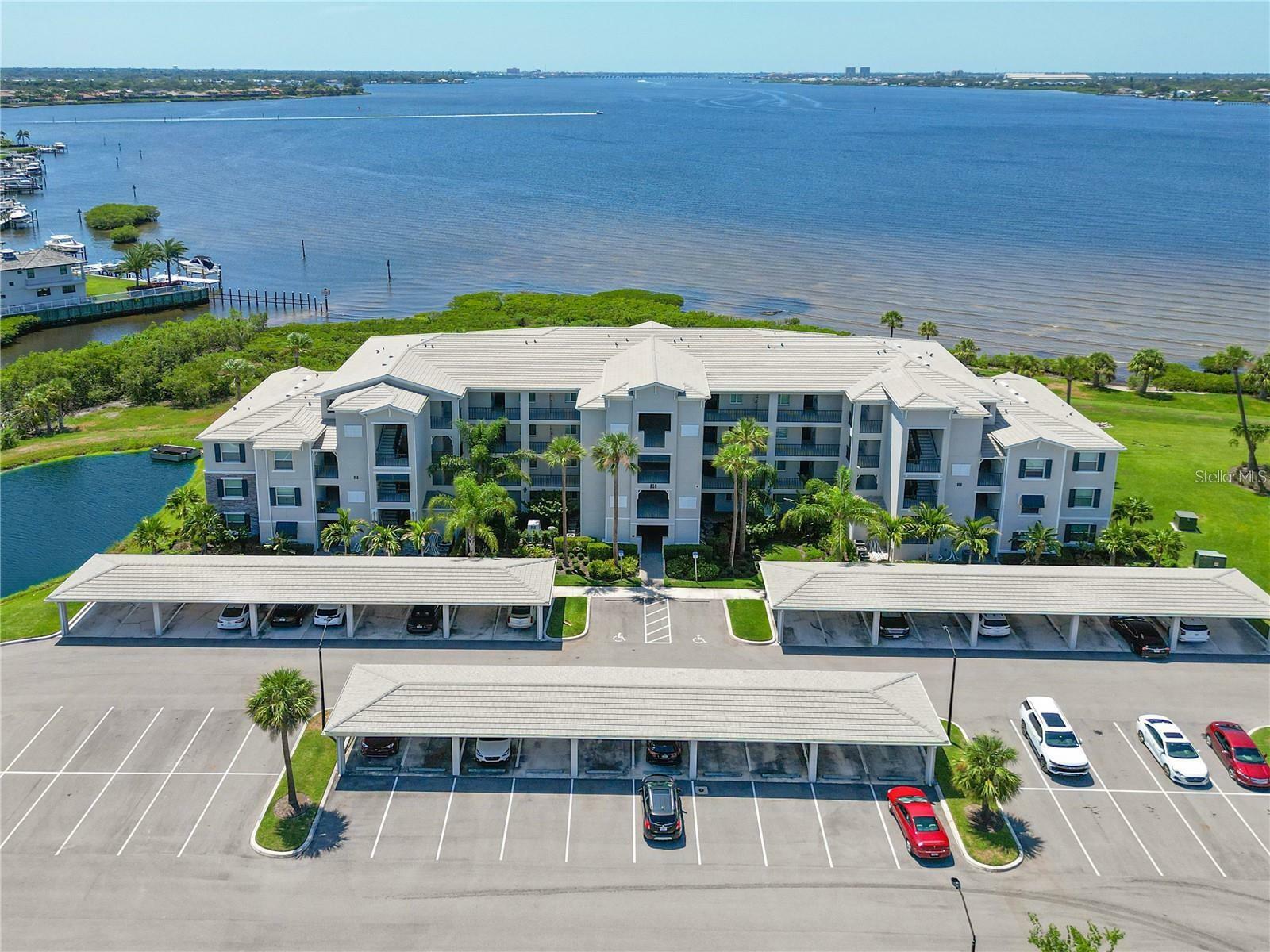 Property Photo: 850 Tidewater Shores Loop 108 FL 34208