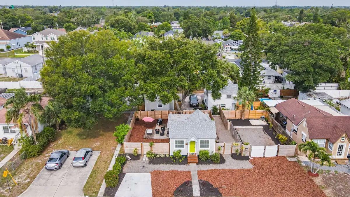 3320 18th Street N  St Petersburg FL 33713 photo