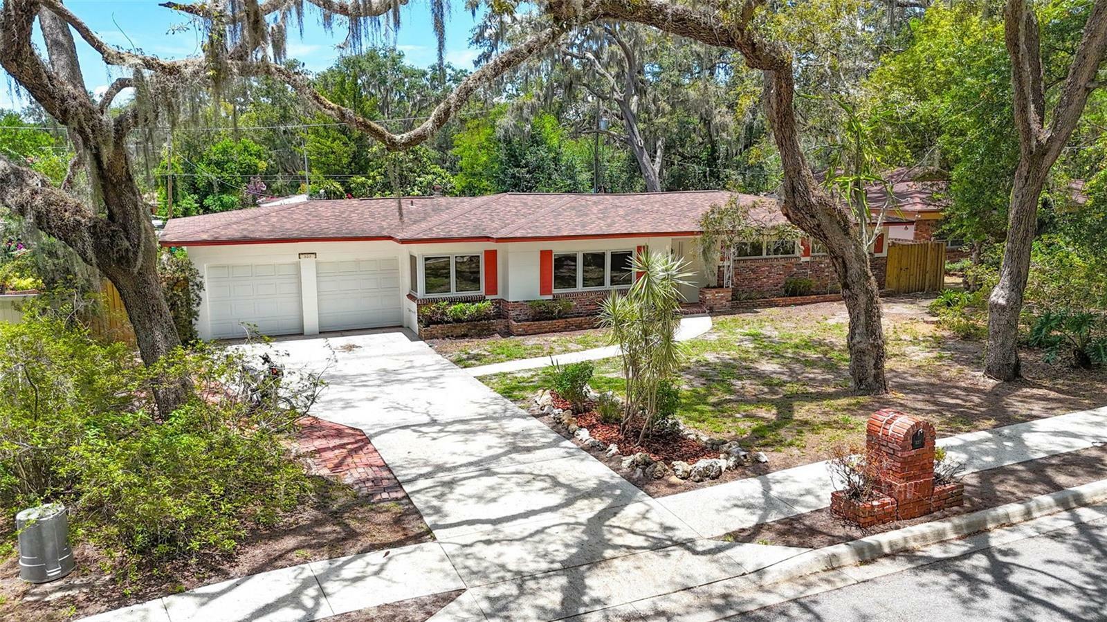 Property Photo:  327 Sunnyside Road  FL 33617 
