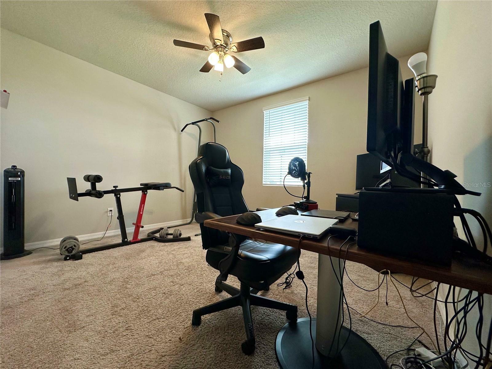 Property Photo: 219 Lovely Court FL 33566