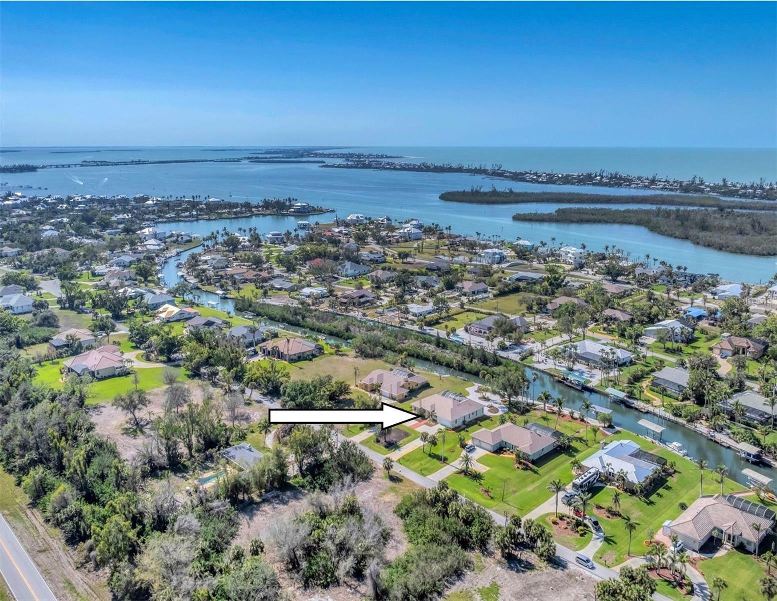 Property Photo: 285 Spaniards Road FL 33946