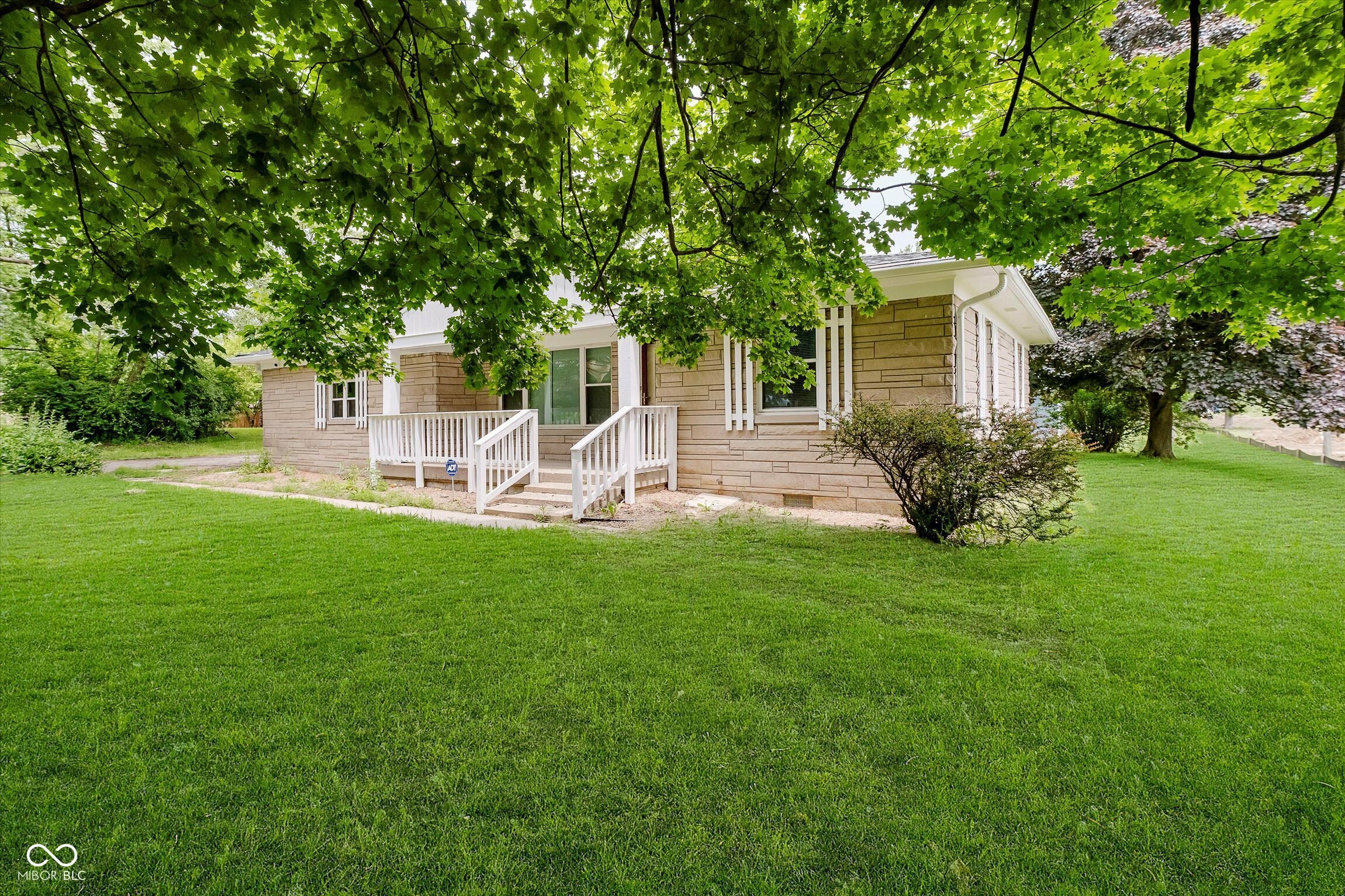 Property Photo: 91 N Raceway Road IN 46234