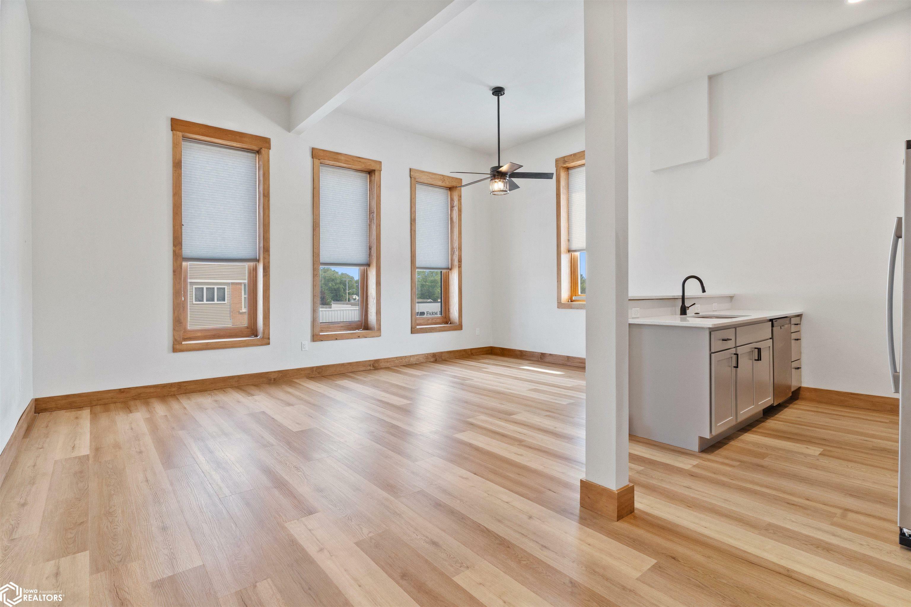 Property Photo: 626 Main Street 1 IA 52637