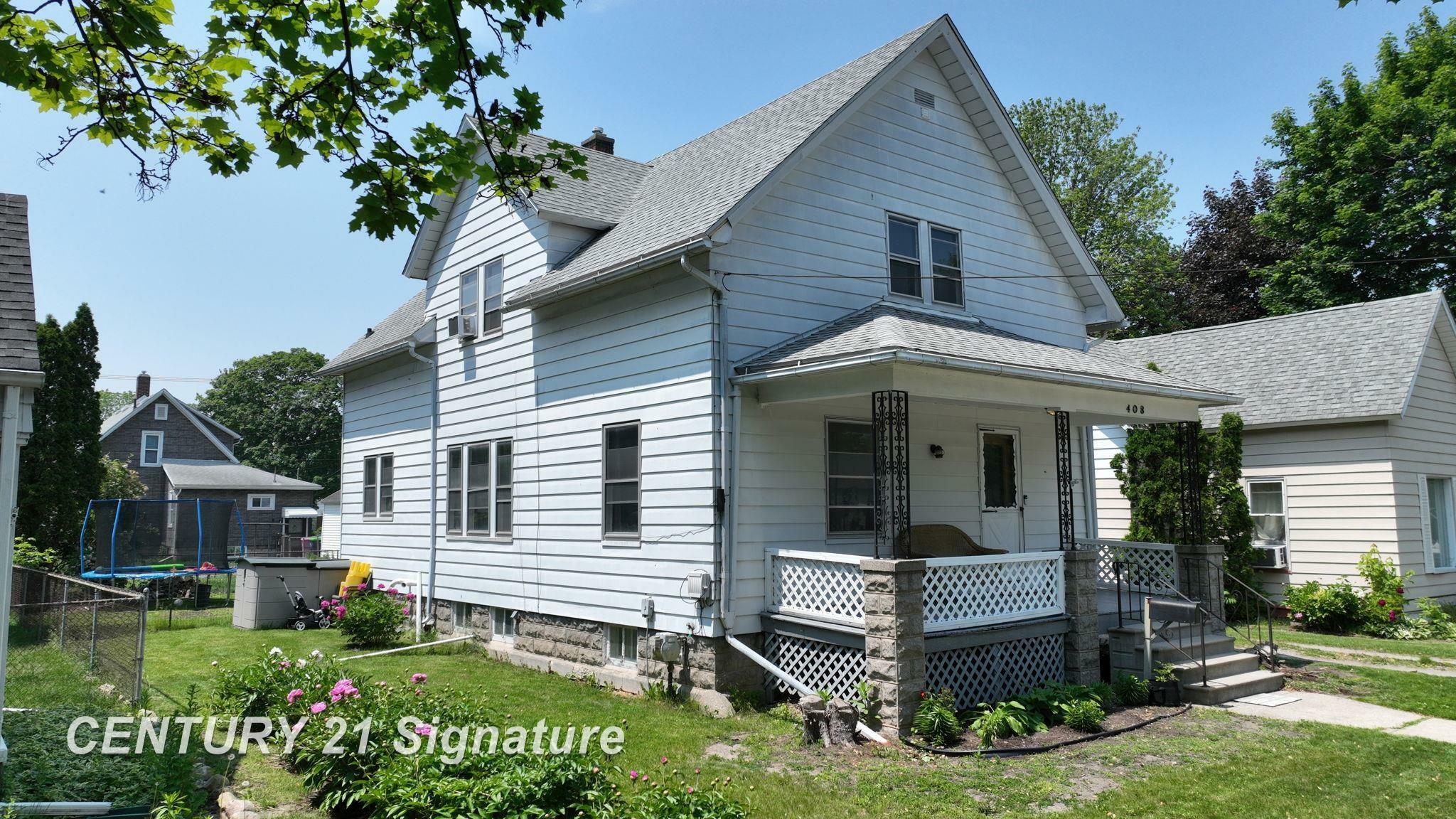 Property Photo: 408 S Alp Street MI 48706