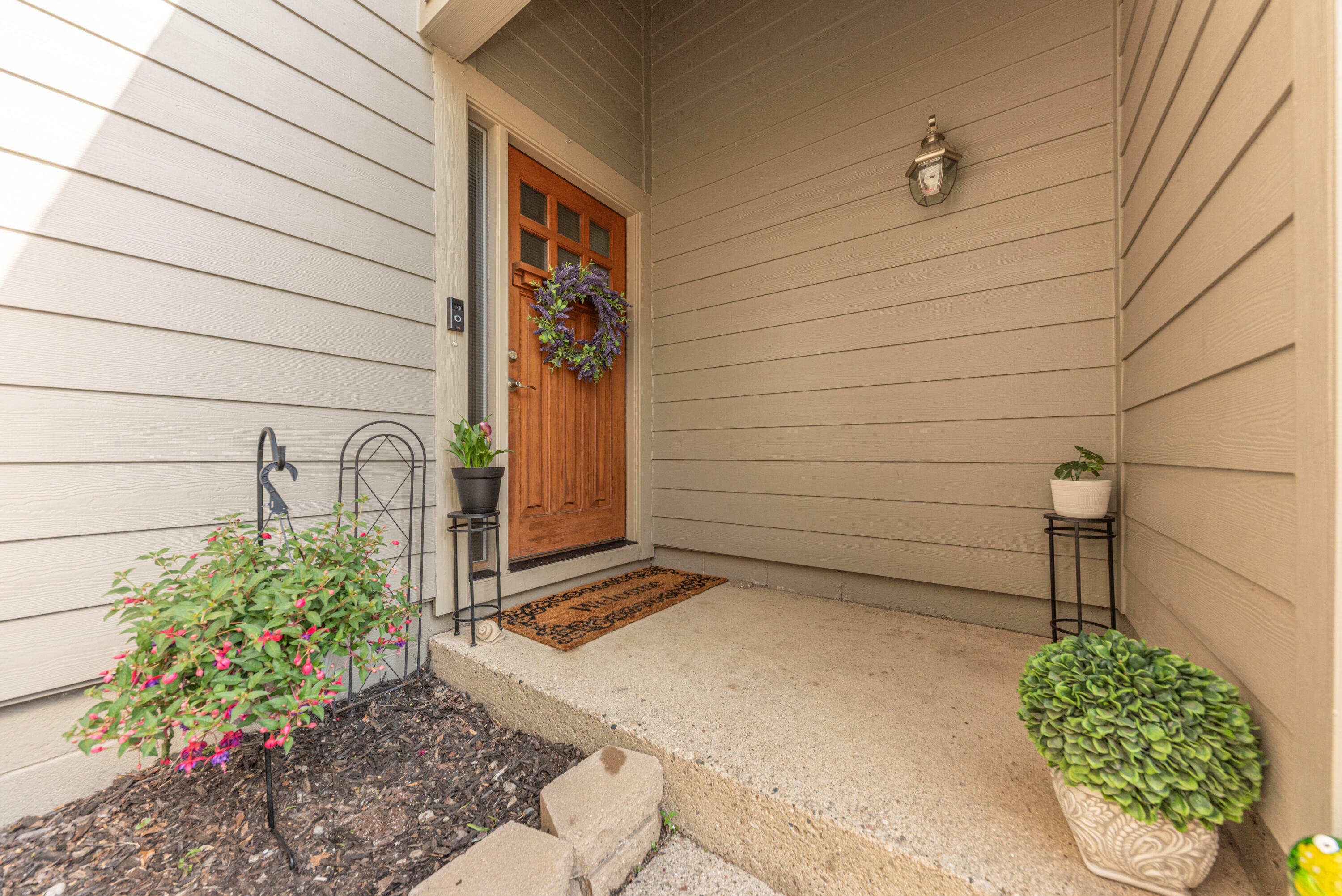 757 Peninsula Court  Ann Arbor MI 48105 photo