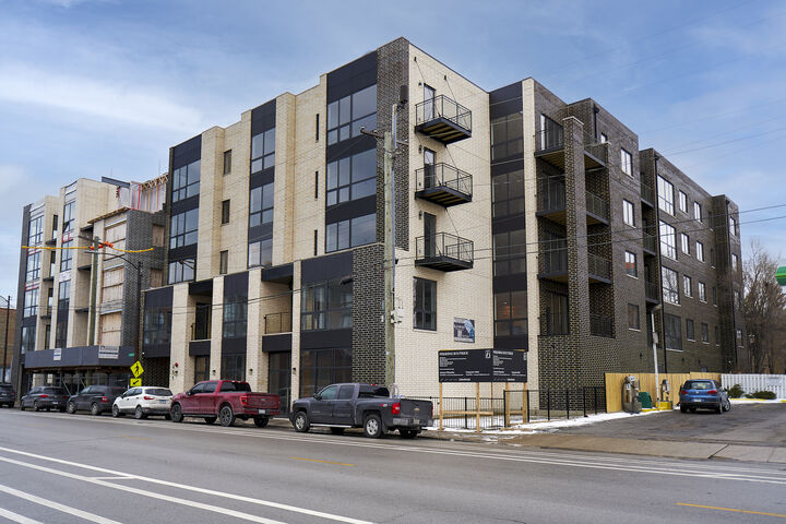 Property Photo:  503 E Pershing Avenue 206  IL 60653 