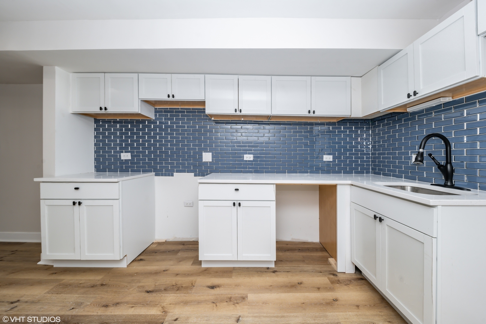Property Photo: 1332 S Lawndale Avenue IL 60623