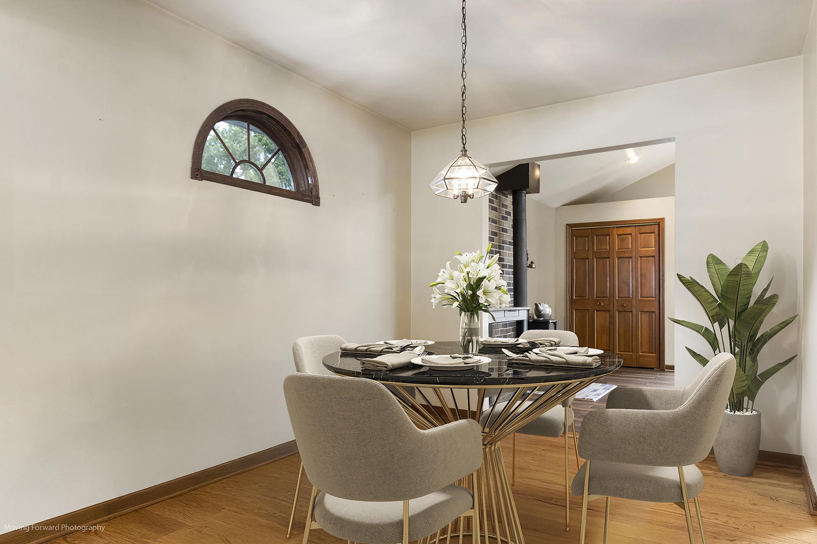 Property Photo: 4733 S Pershing Avenue IL 60515