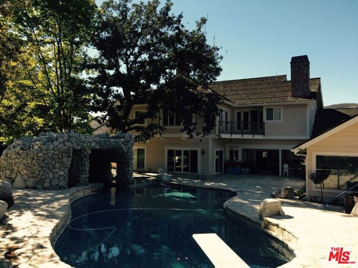 Property Photo:  1731 Schoolhouse Circle  CA 91362