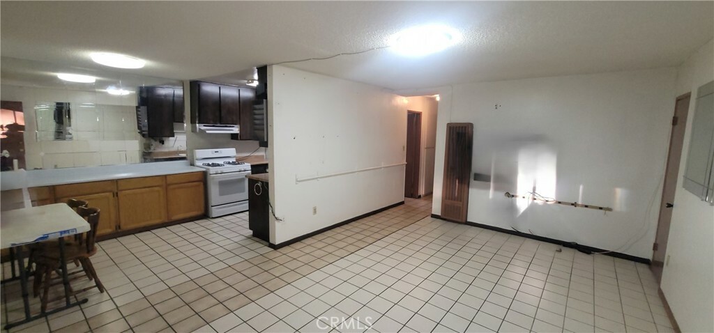 Property Photo: 14805 Chase Street 105 CA 91402