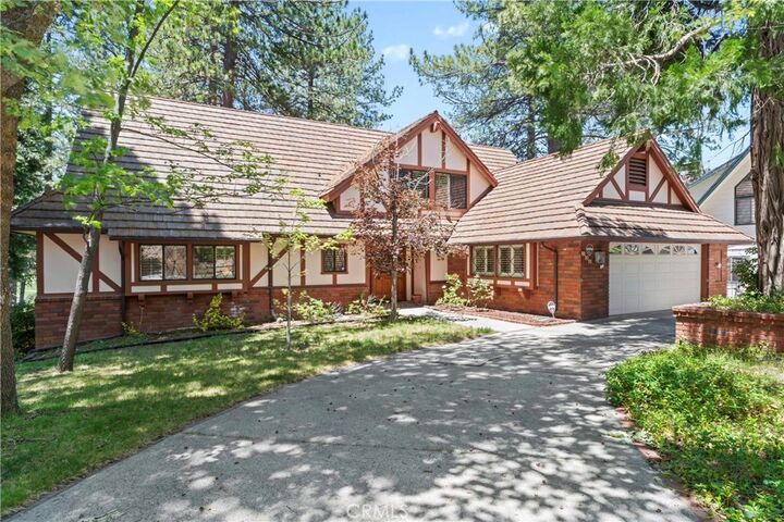 Property Photo: 524 Golf Course Road CA 92352