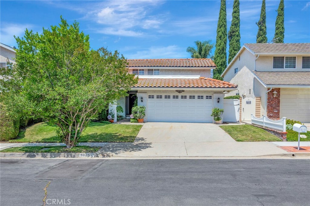 Property Photo: 10251 Glade Avenue CA 91311