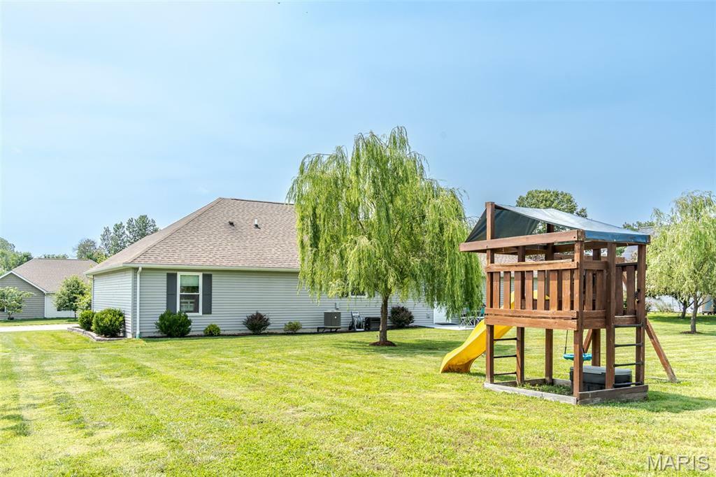 Property Photo: 872 Saint Andrews Drive MO 63084