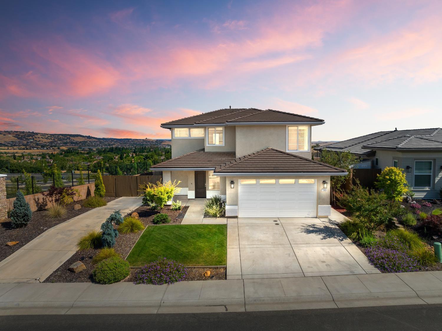 Property Photo: 1365 Seneca Circle CA 95762