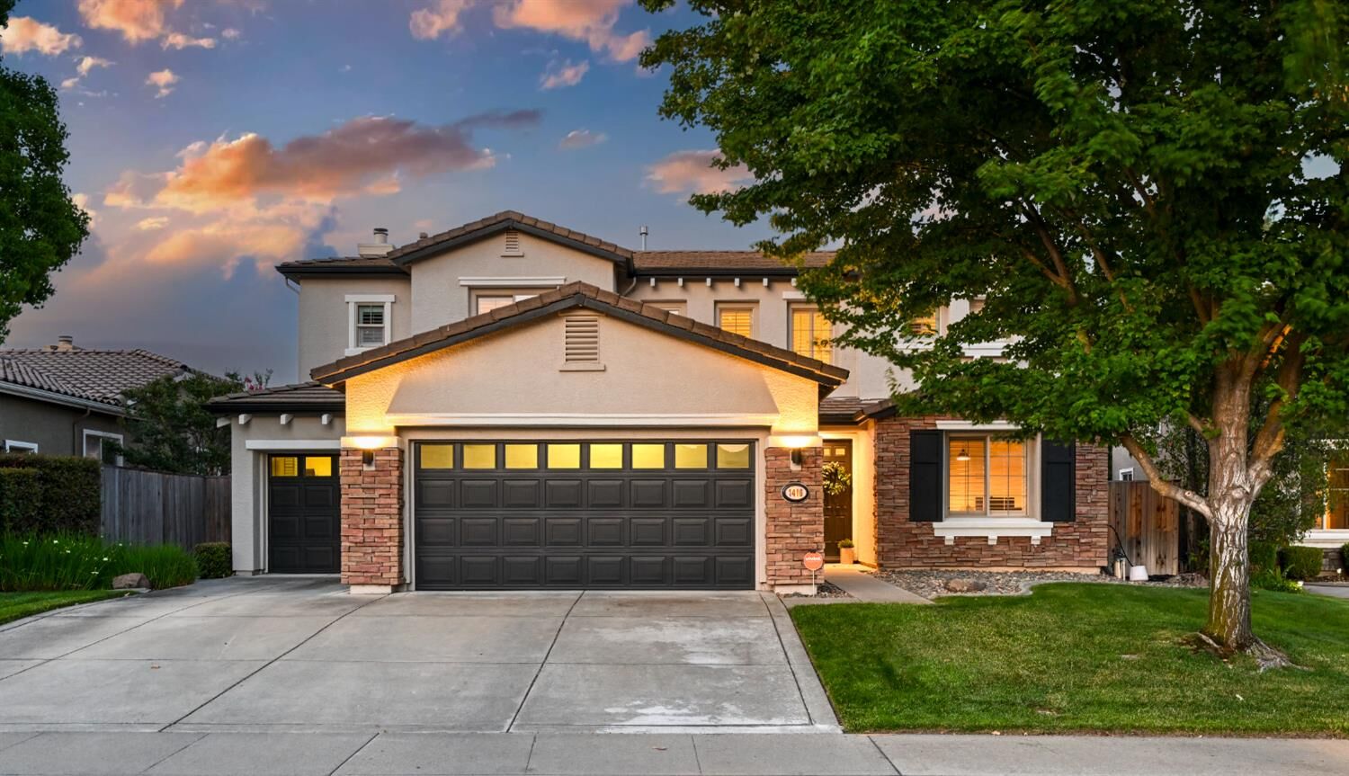 Property Photo:  1416 Arrow Wood Lane  CA 95747 