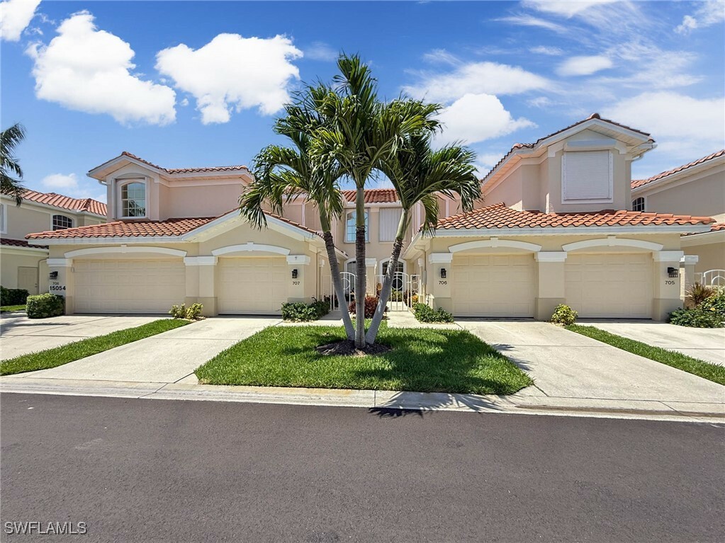 Property Photo: 15054 Tamarind Cay Court 706 FL 33908