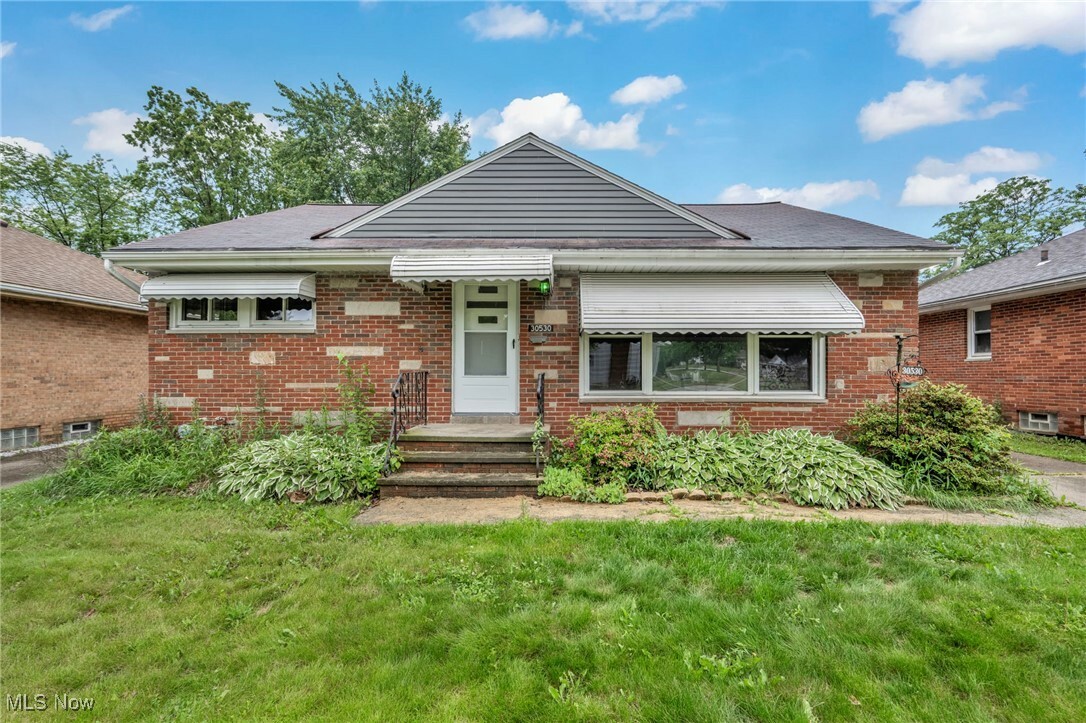 Property Photo: 30530 Grant Street OH 44092