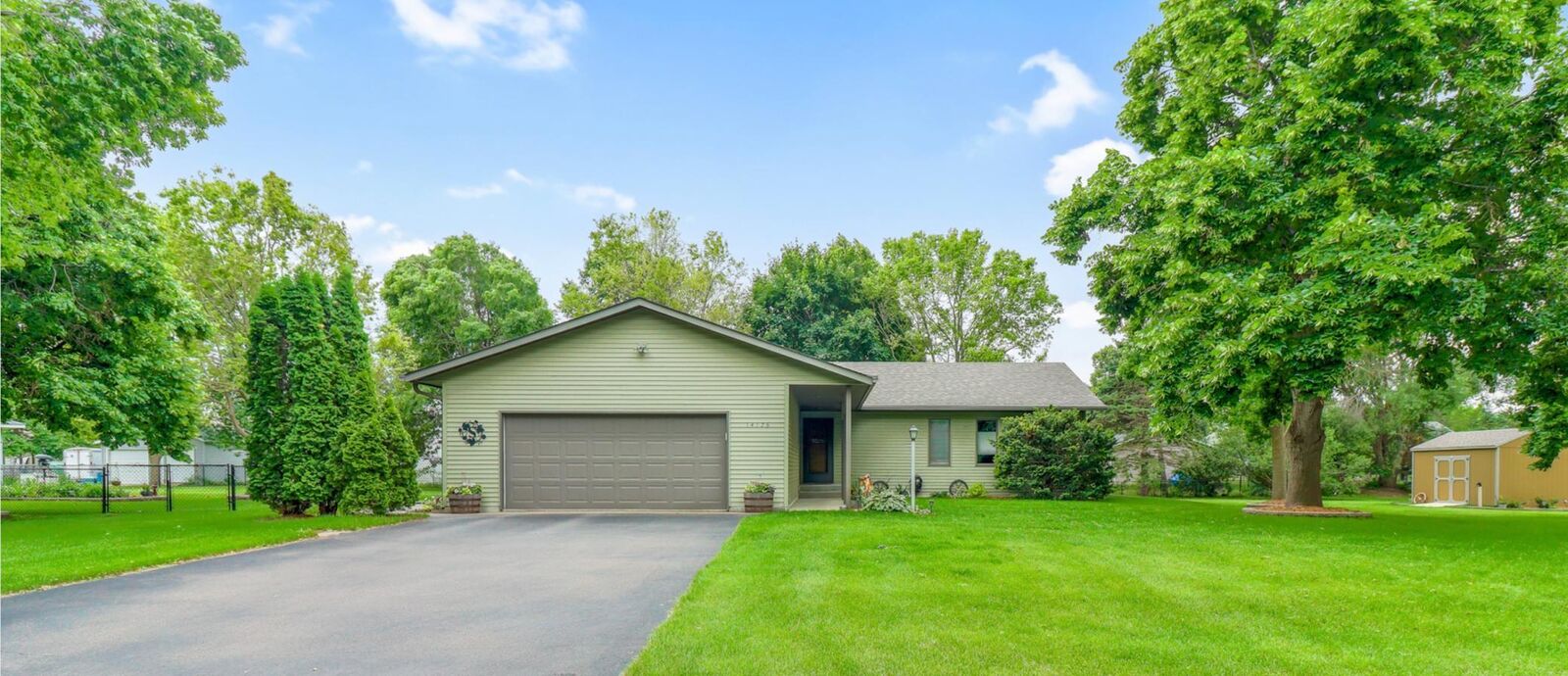 Property Photo: 14175 Cottonwood Boulevard MN 55308