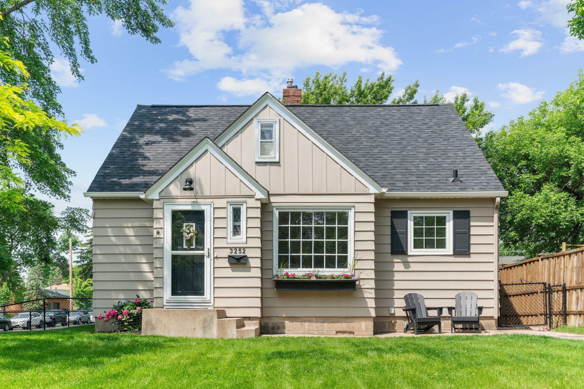 Property Photo: 3252 Georgia Avenue S MN 55426