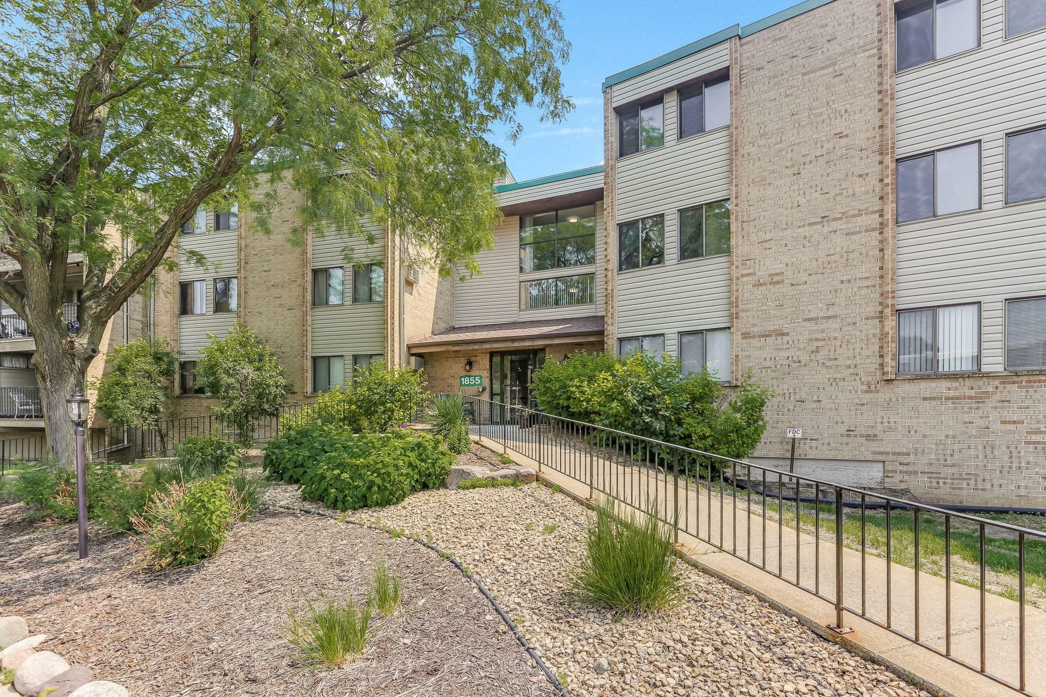 Property Photo: 1855 Silver Bell Road 120 MN 55122