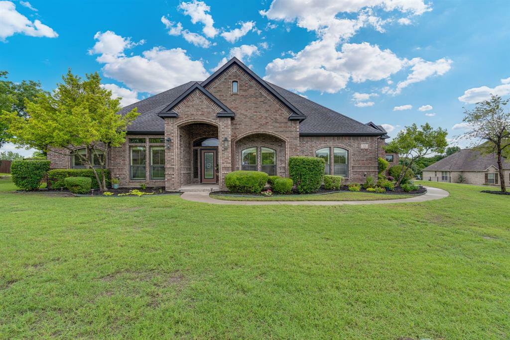 Property Photo: 3231 McCarver Court TX 76065