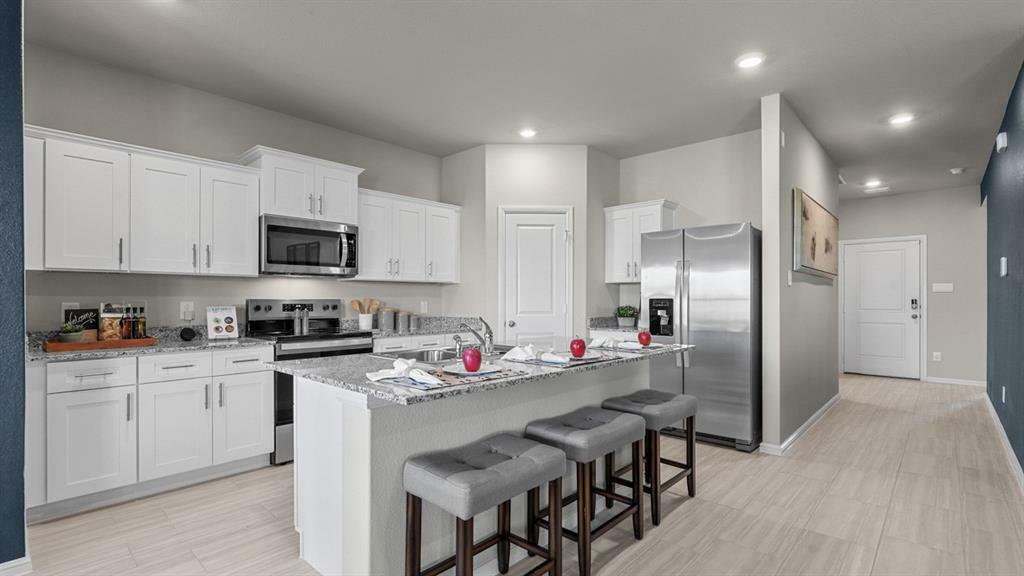 Property Photo: 10605 Dripping Creek Lane TX 76036