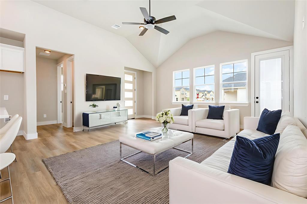 Property Photo: 7301 Parsons Mews TX 75088