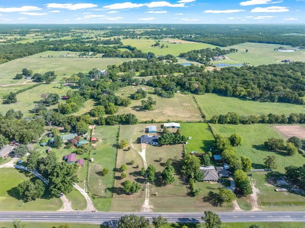 Property Photo: 1320 State Hwy 243 TX 75103