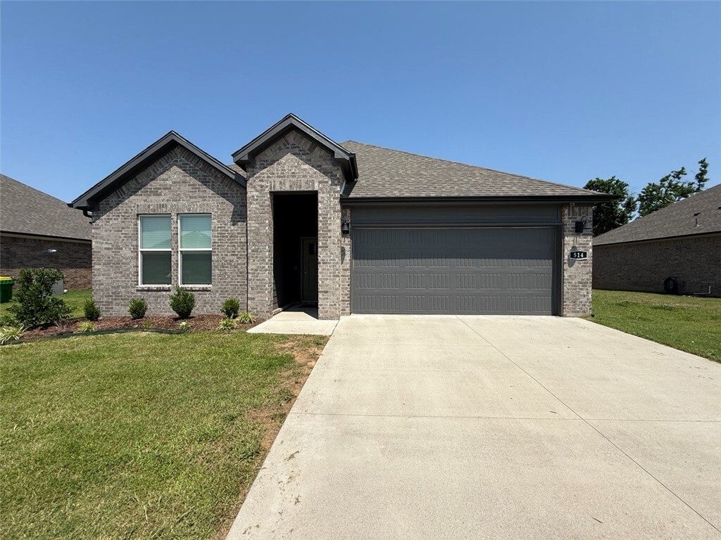 Property Photo: 514 N Goose Xing AR 72730