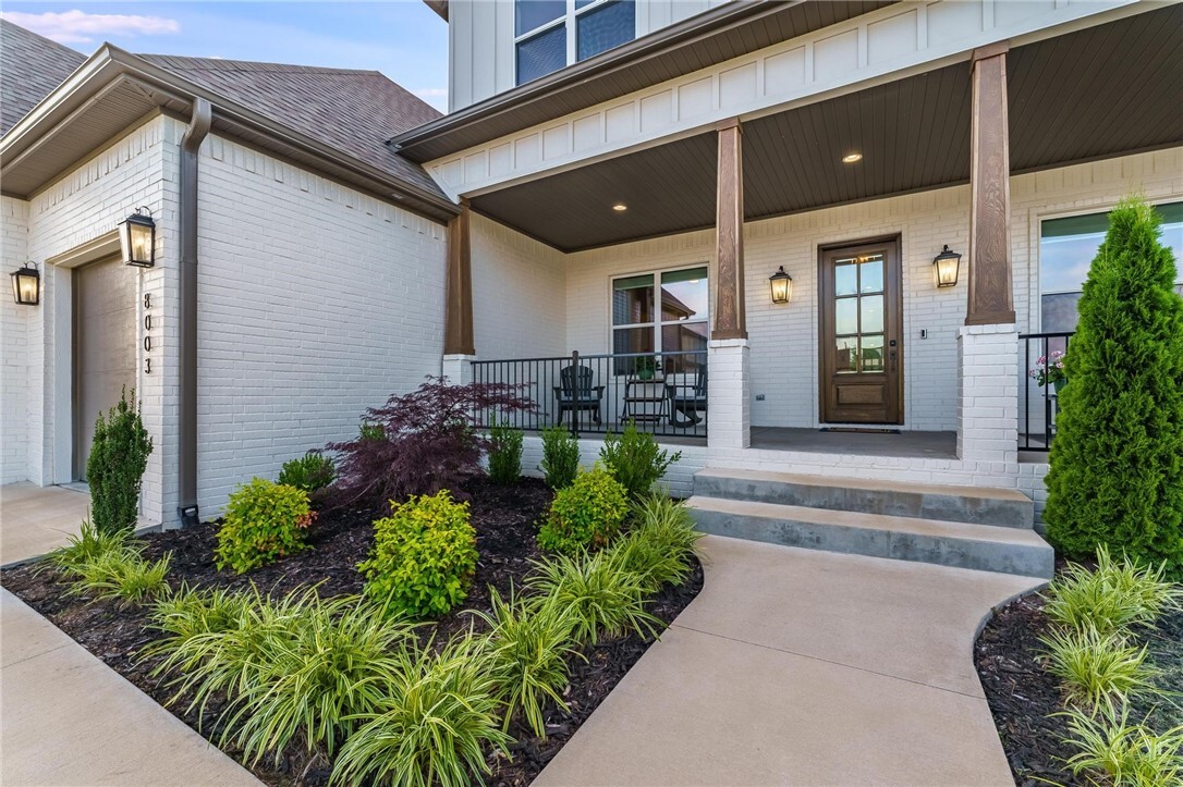 Property Photo: 8003 W Claverton Street AR 72758