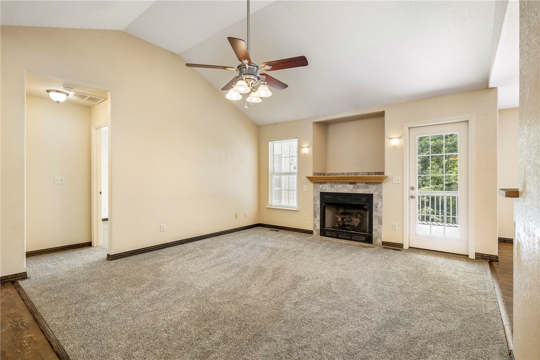 Property Photo: 19 Loftus Drive AR 72714