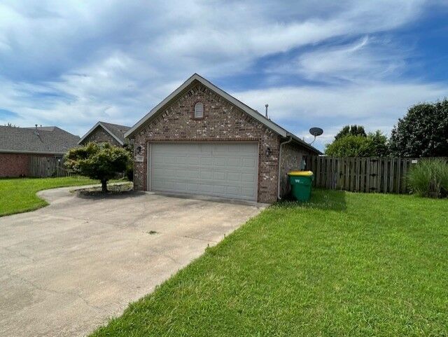 Property Photo: 220 Beasley Drive AR 72719