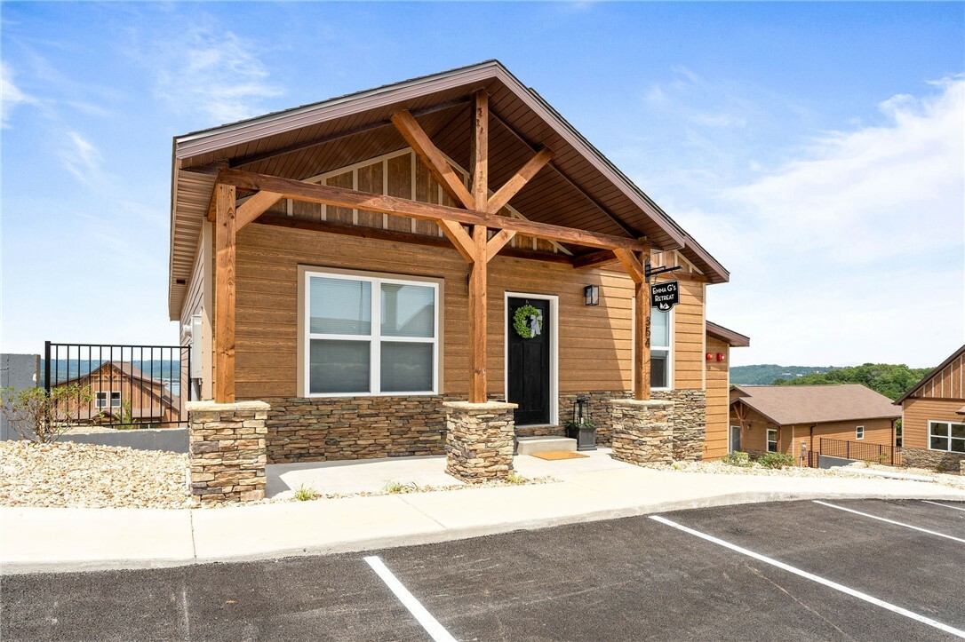 Property Photo: 354 Settlers Cove MO 65686