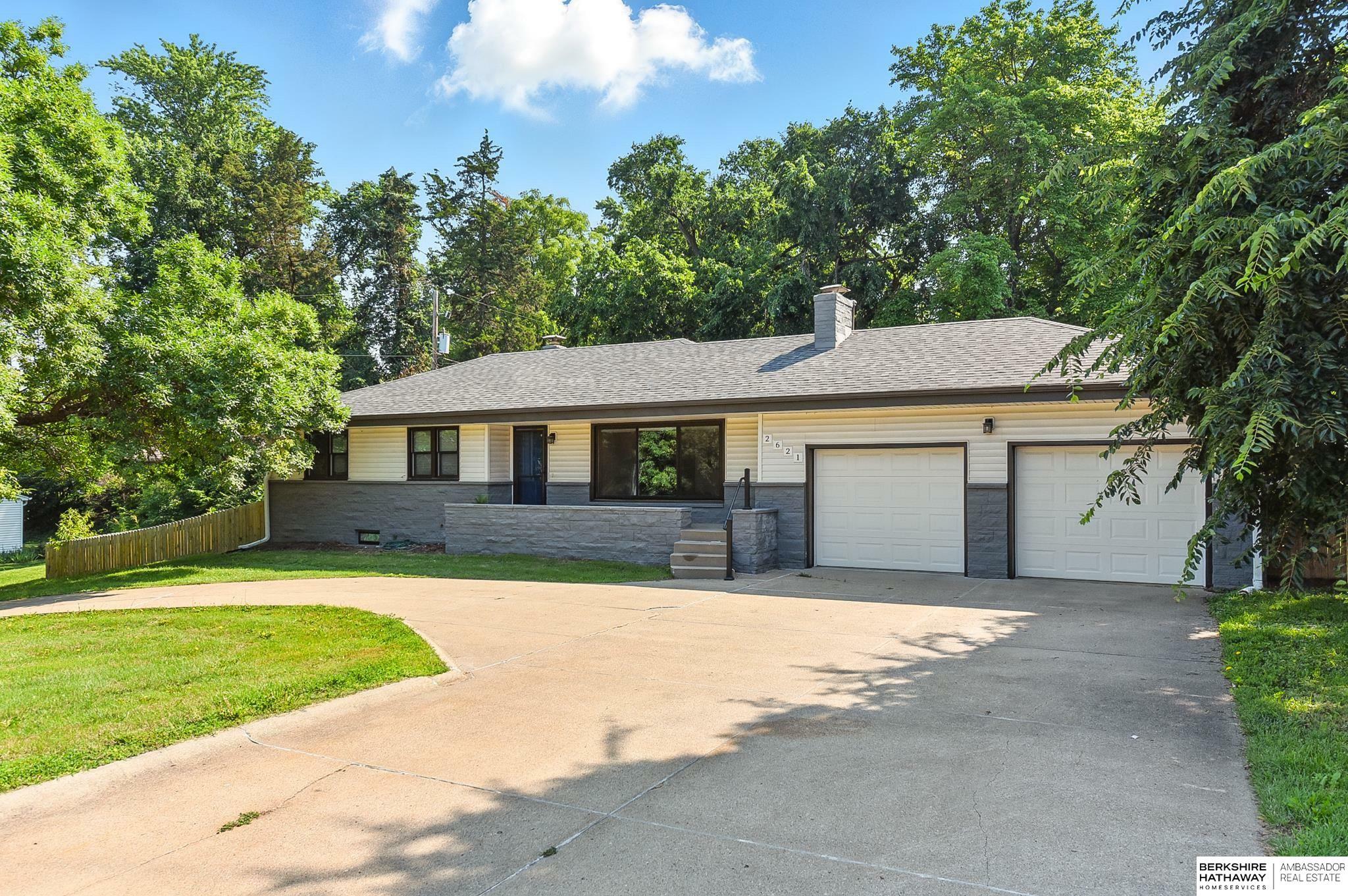 2621 S 105th Street  Omaha NE 68124 photo