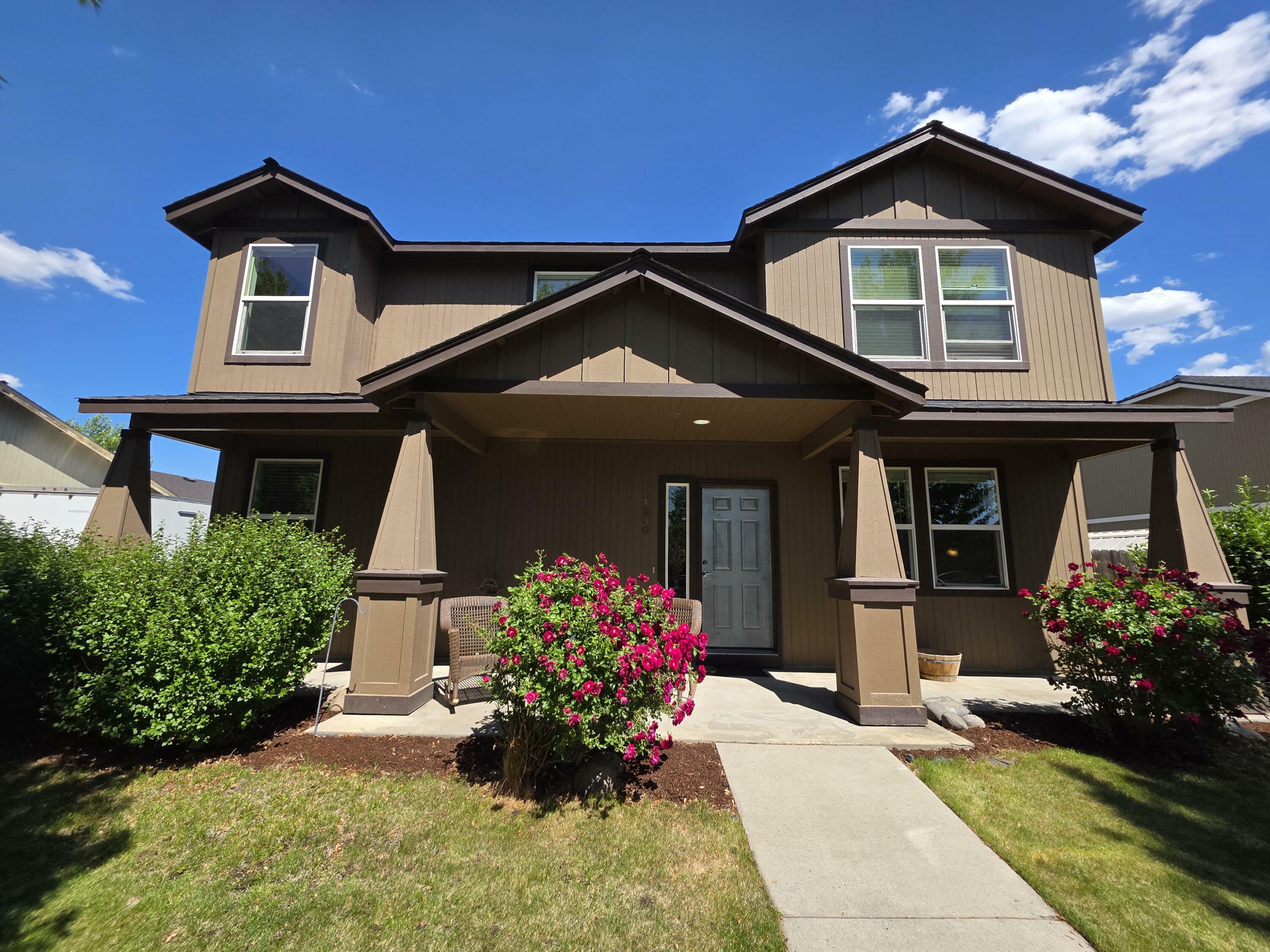 Property Photo: 1390 NE 3rd Street OR 97756