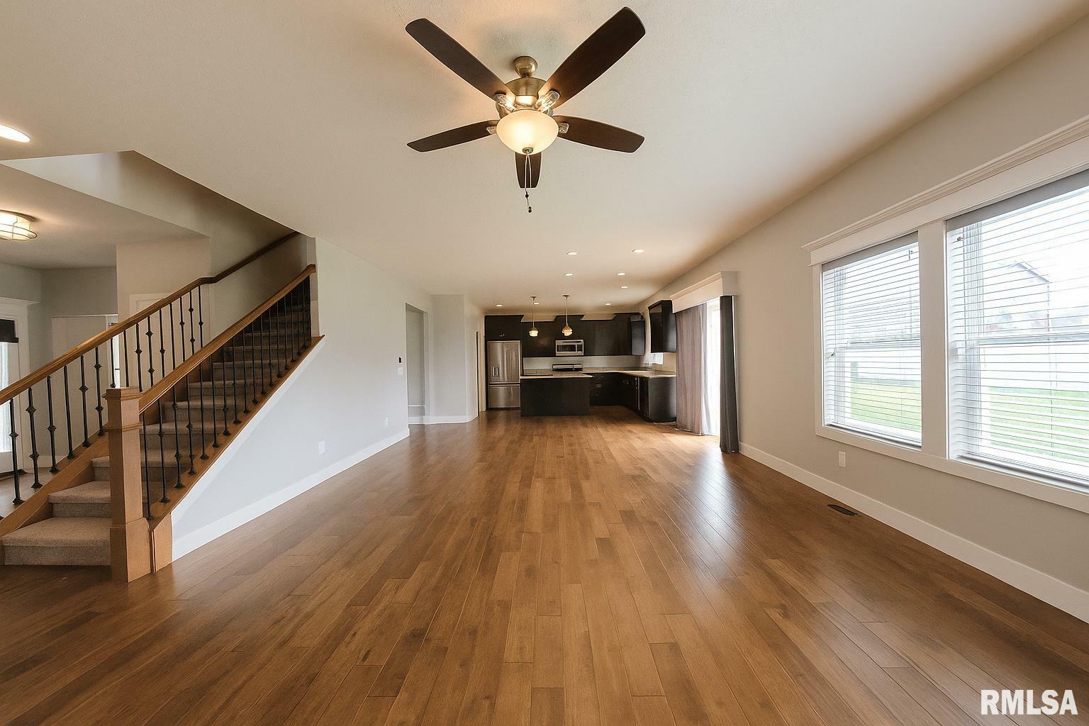Property Photo: 308 Pocono Avenue IL 61550