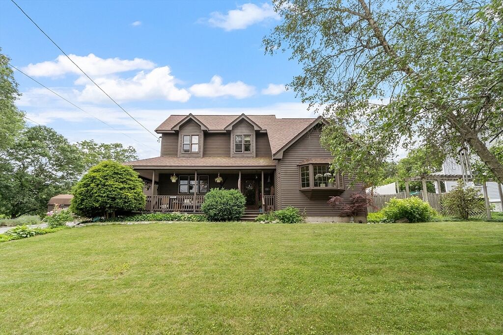 Property Photo:  5 Vasa Street  MA 01862 