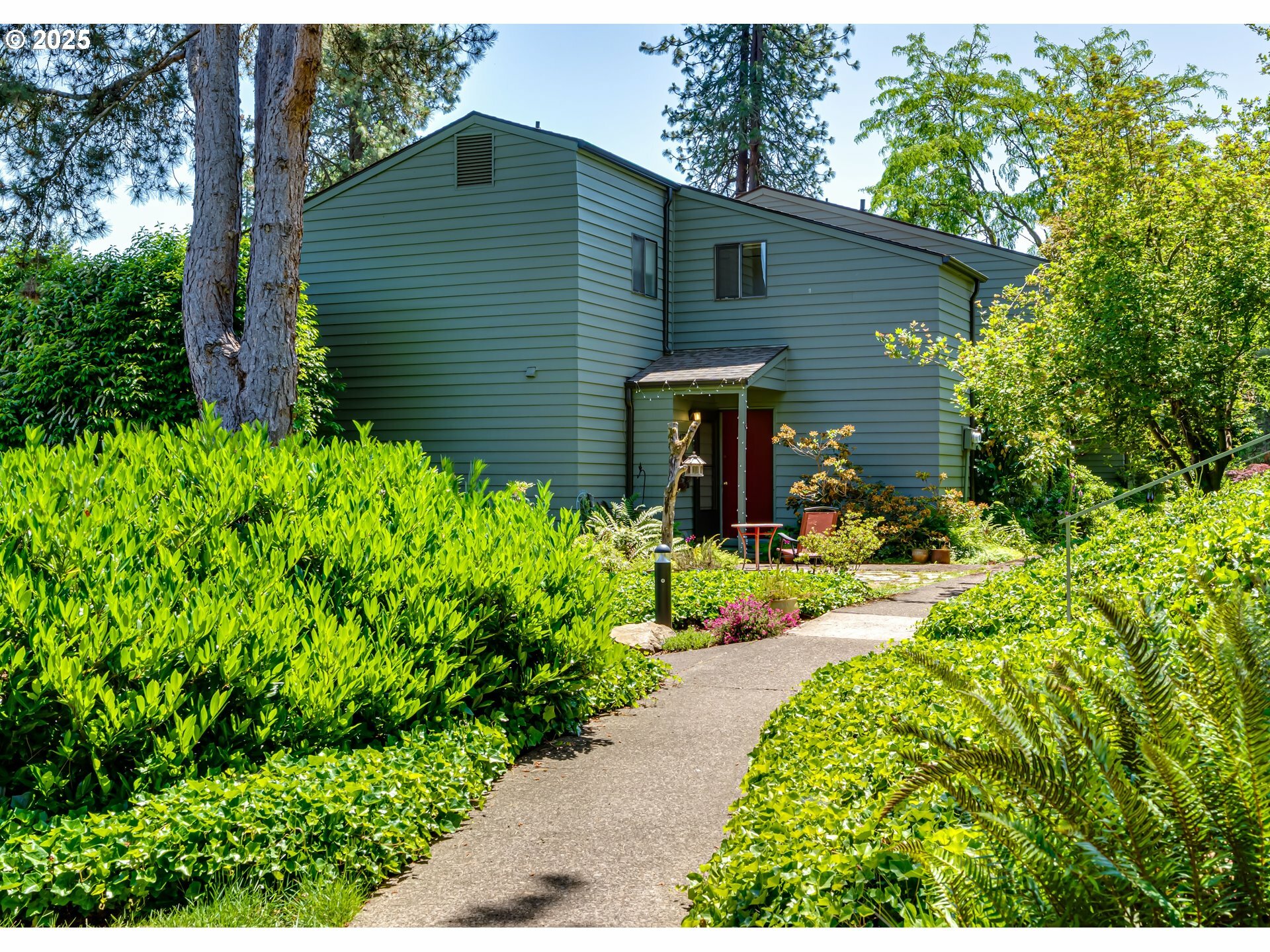 4427 Fox Hollow Rd 5  Eugene OR 97405 photo