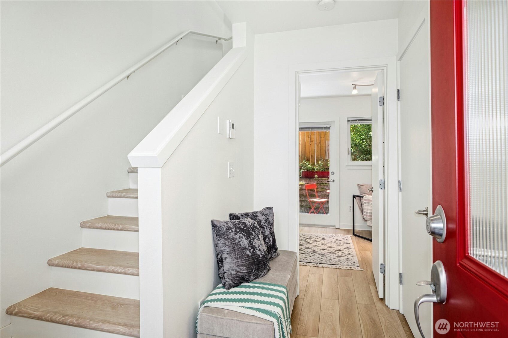Property Photo:  4795  35th Avenue S B  WA 98118 