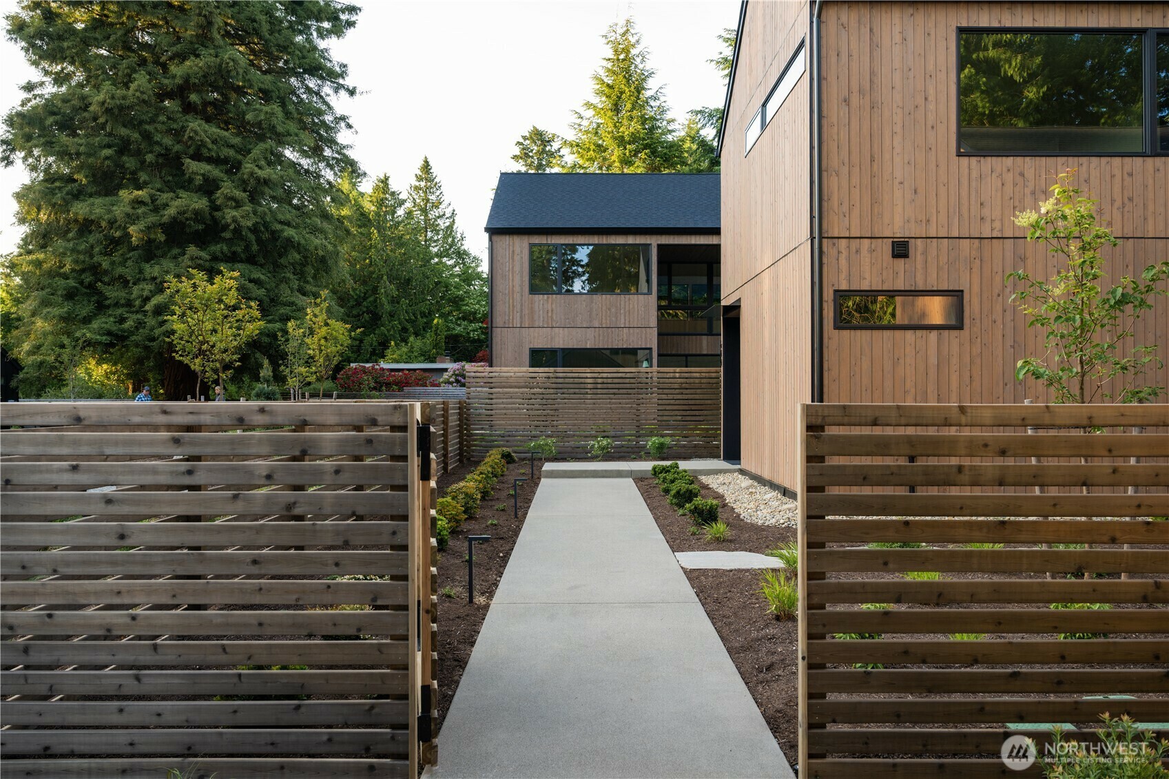 Property Photo: 600 Park Avenue NE WA 98110