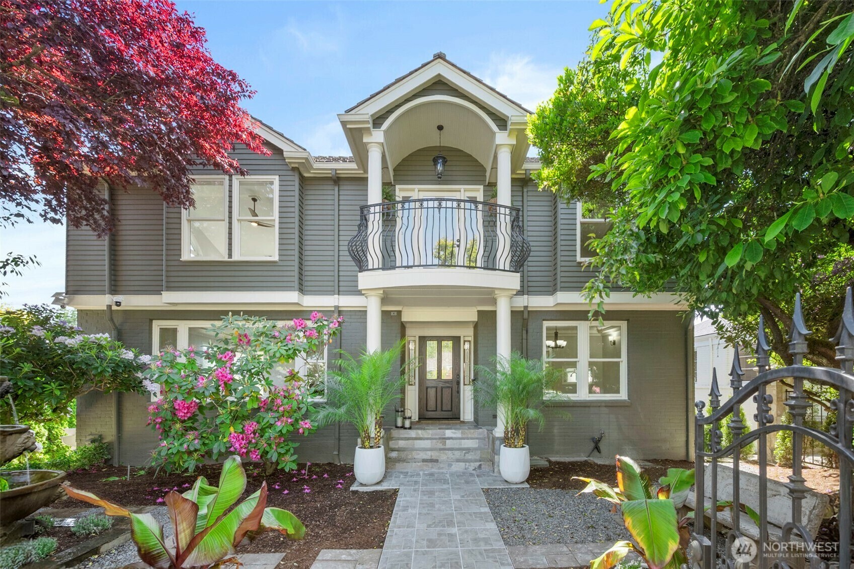 Property Photo:  3505  43rd Avenue W  WA 98199 
