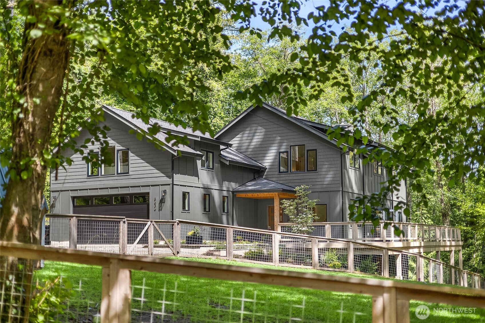 8636 NE Belle Hill Lane  Bainbridge Island WA 98110 photo