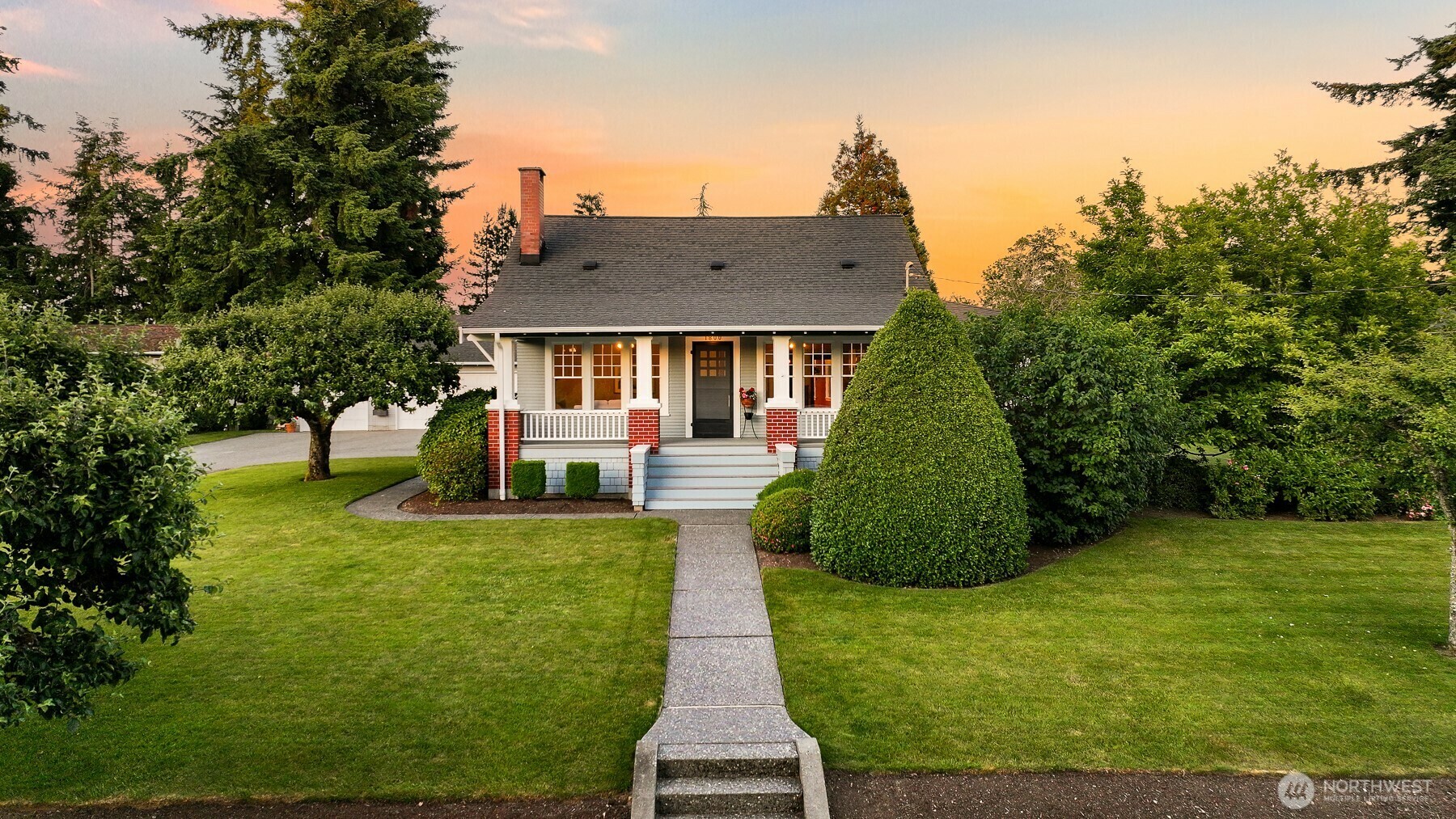 Property Photo: 1800 Dakin Street WA 98229