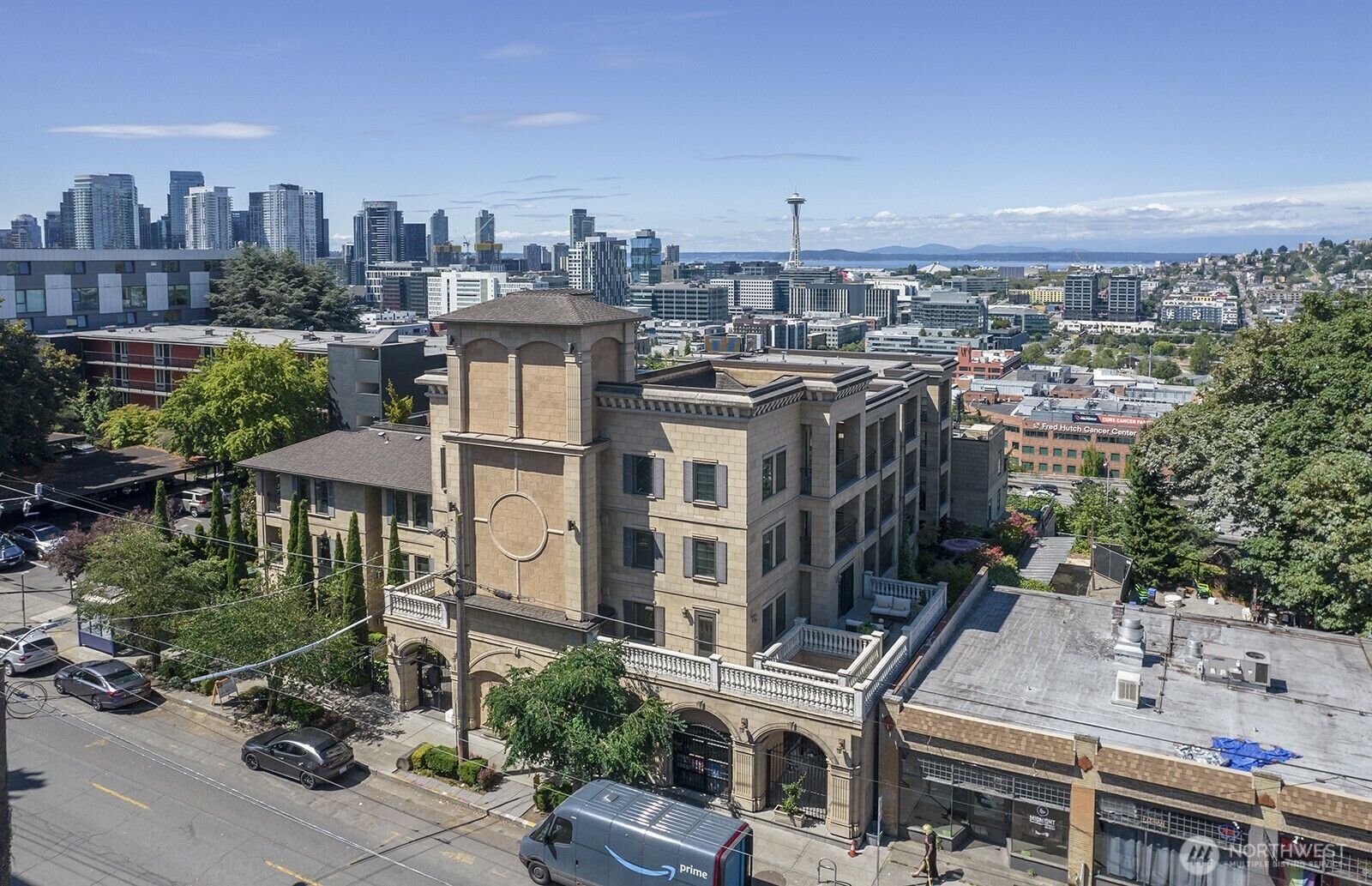 Property Photo: 745 Bellevue Avenue E 401 WA 98102
