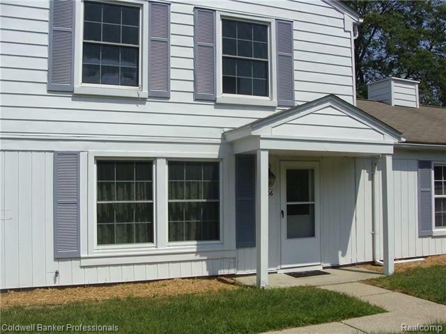 Property Photo: 2906 Meadowbrook Court MI 48360