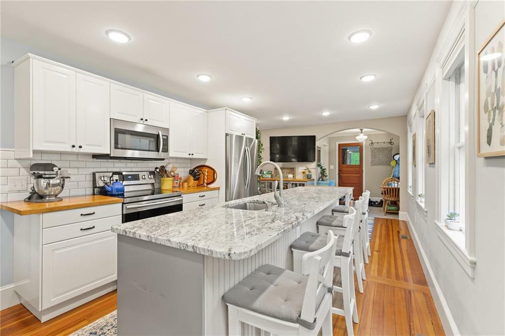 Property Photo: 965 Greenville Avenue RI 02828