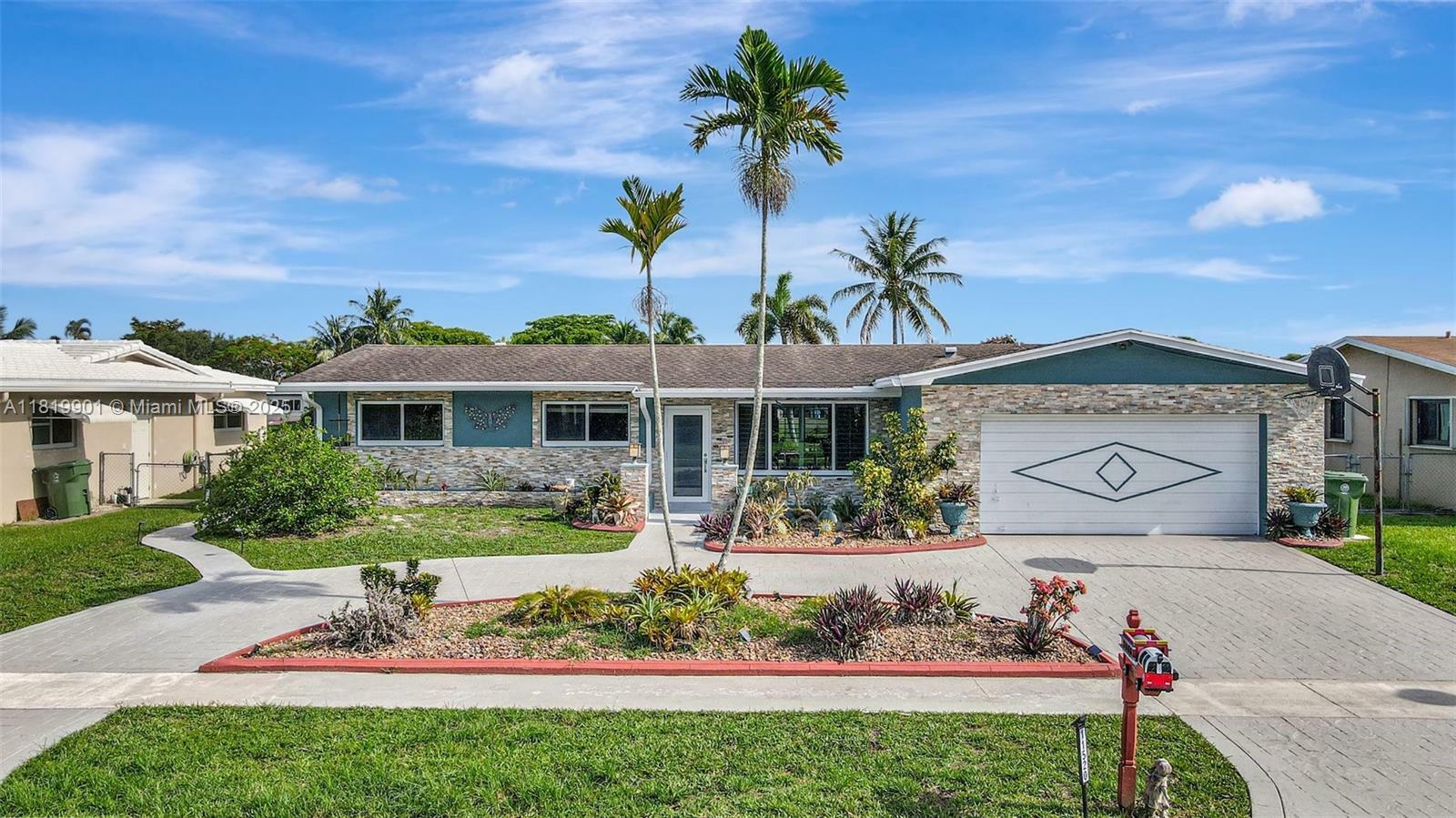 11520 NW 23rd St  Pembroke Pines FL 33026 photo